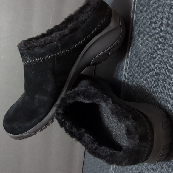 Merrell Encore Shoes - Picture 4 of 4